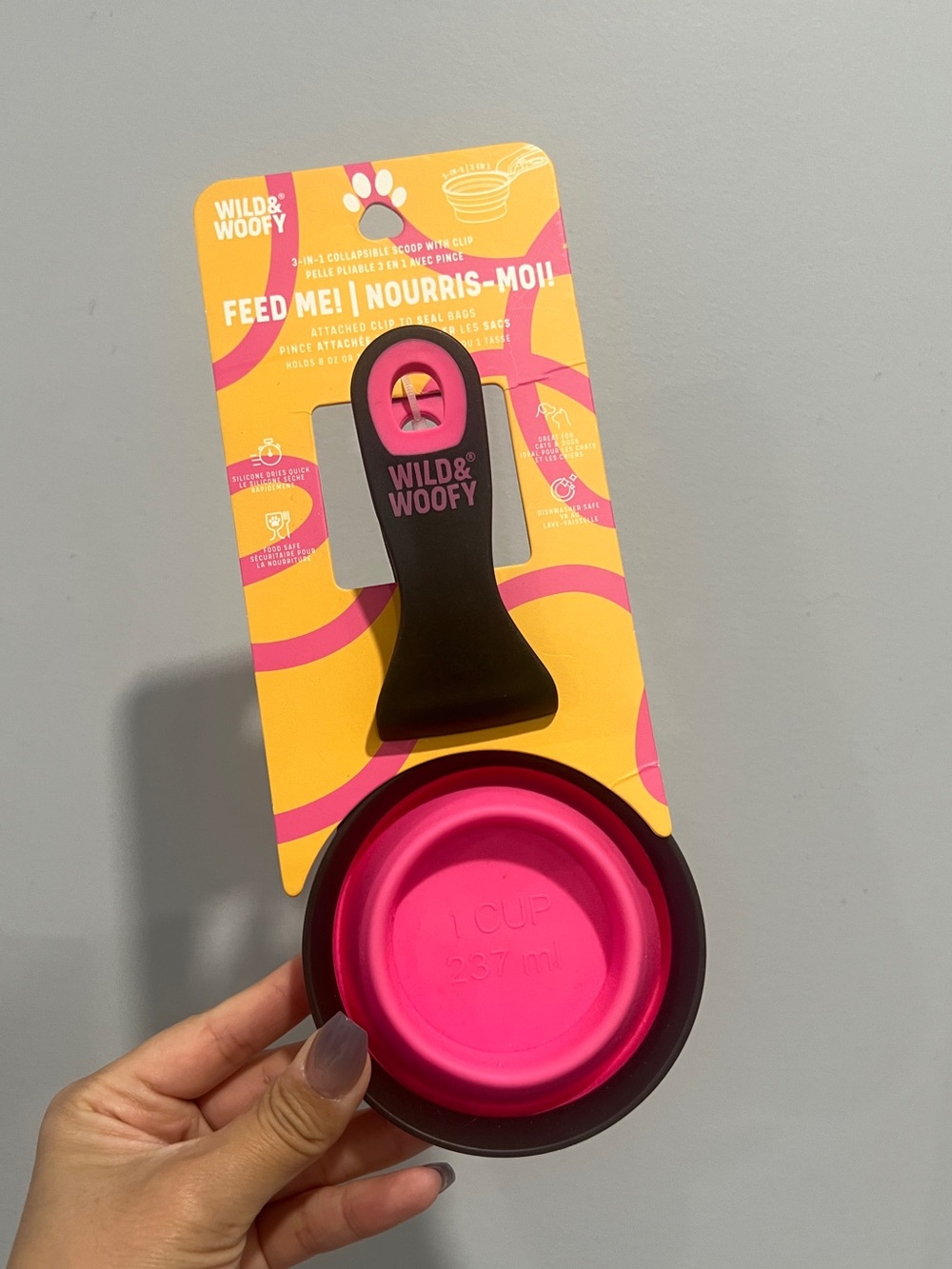 Brand NEW 3-IN-1 COLLAPSIBLE SCOOP WITH CLIP